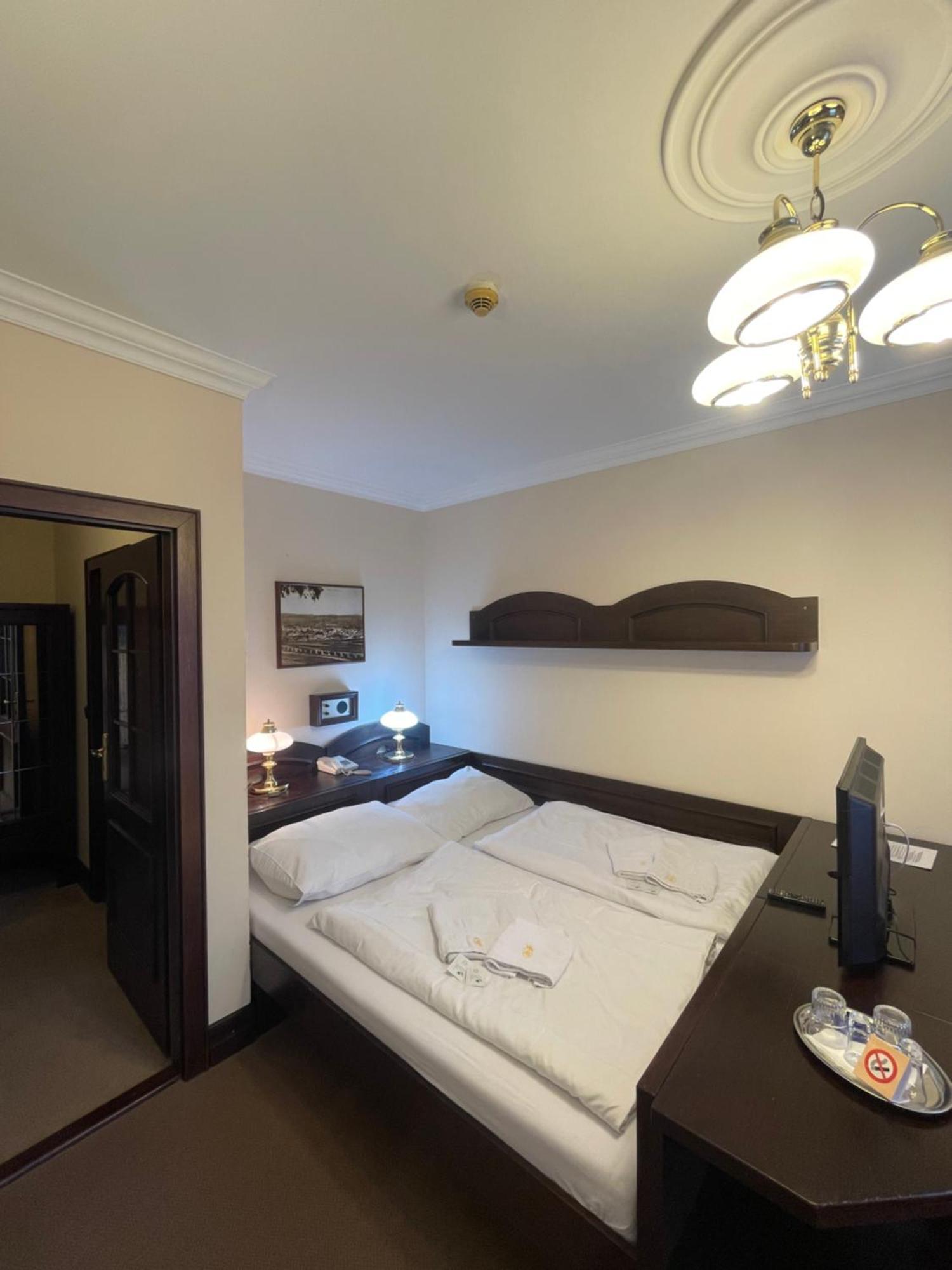 Hotel Bravo Ceska Trebova Kültér fotó