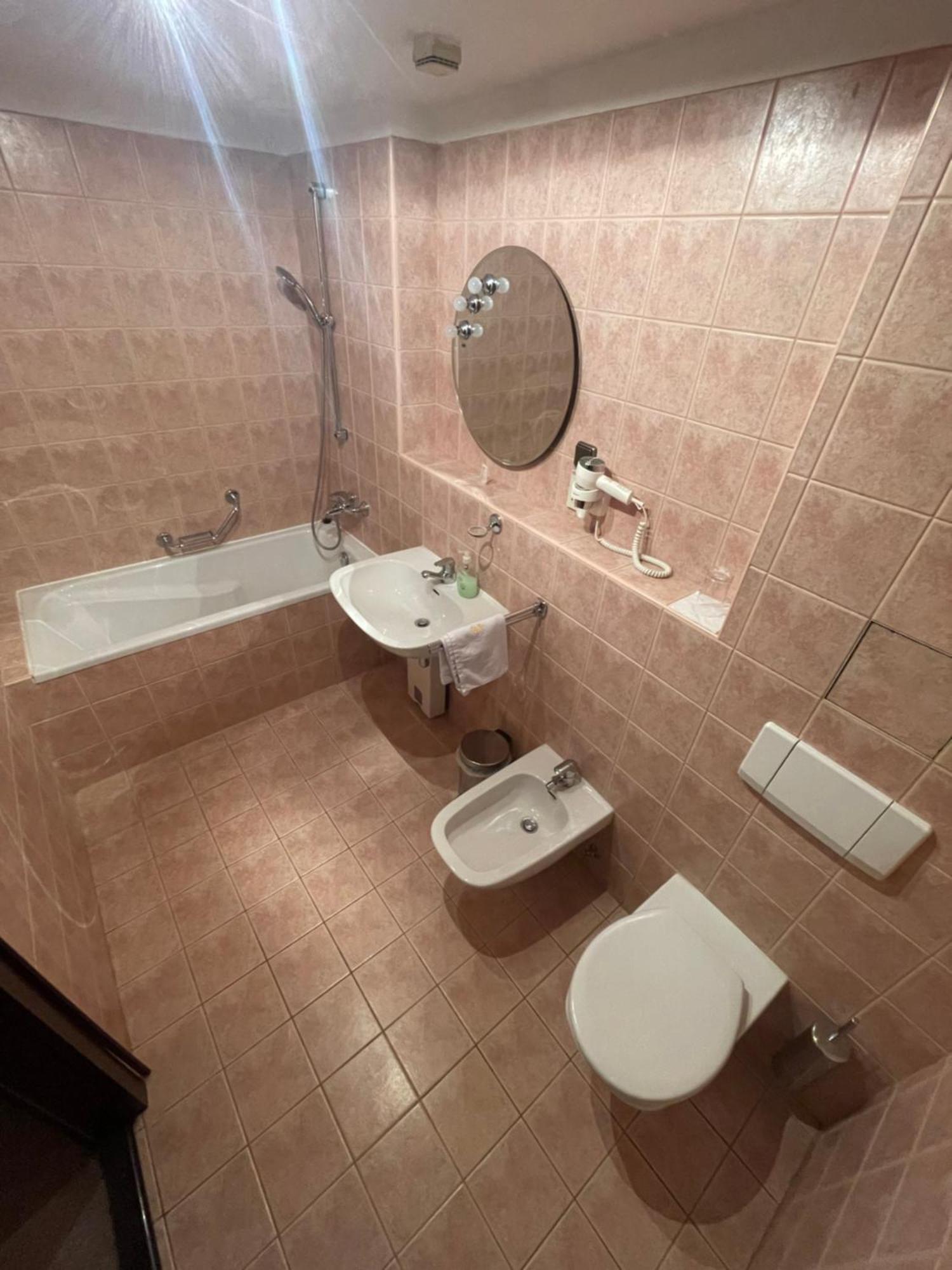 Hotel Bravo Ceska Trebova Kültér fotó