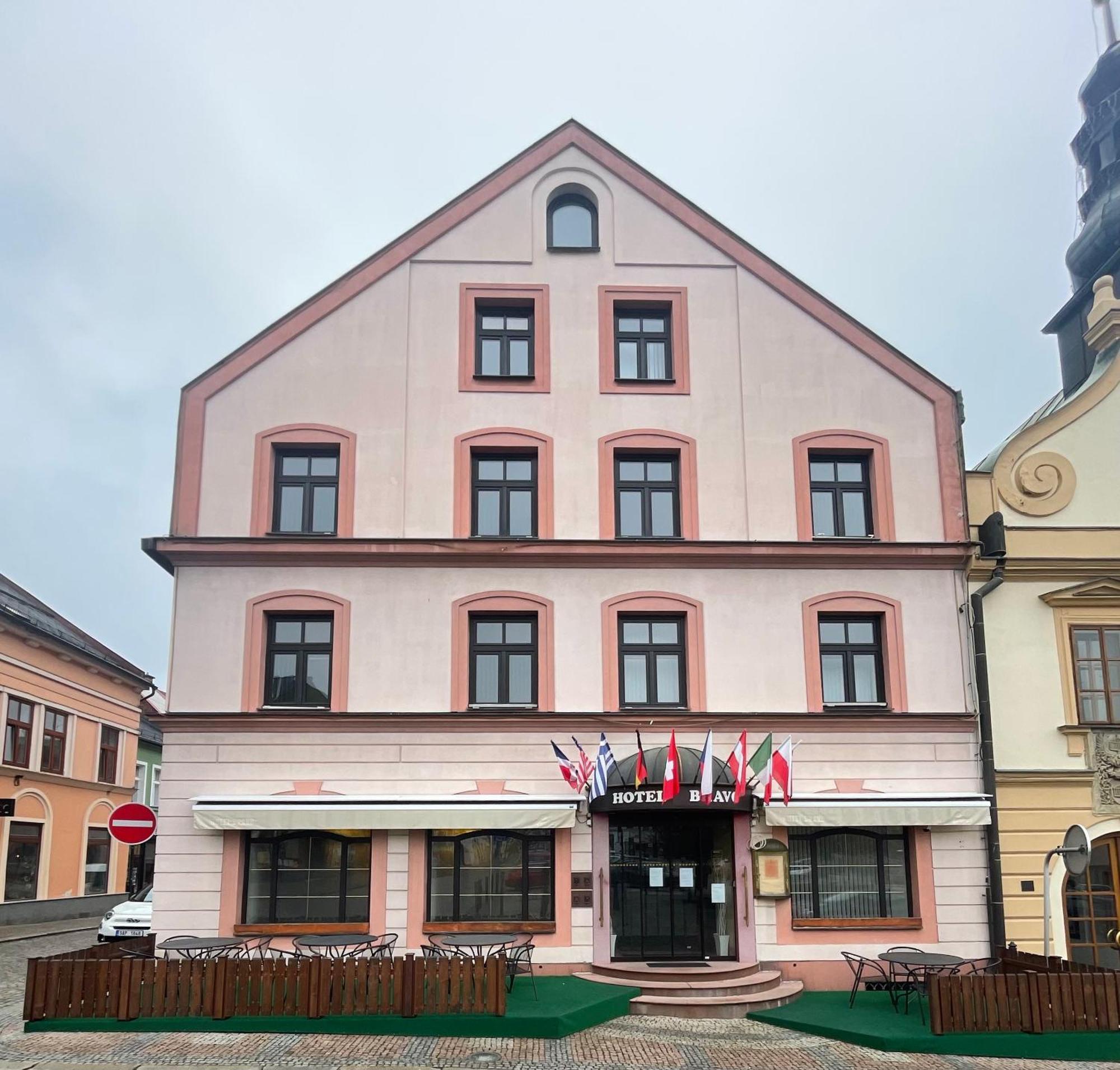 Hotel Bravo Ceska Trebova Kültér fotó